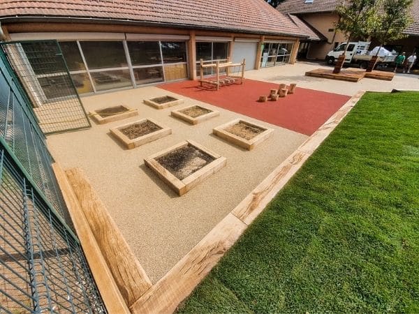Camping La Garangeoire - Allée de jardin, terrasse, trottoirs… quel revêtement de sol extérieur durable choisir ?